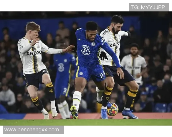 欧冠焦点战曼城小胜利物浦争议判罚引发全场热议