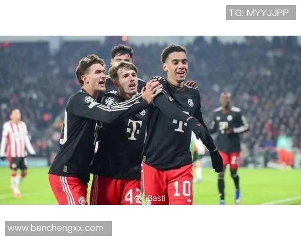 欧冠焦点战拜仁大胜波尔图争议判罚引发全场热议