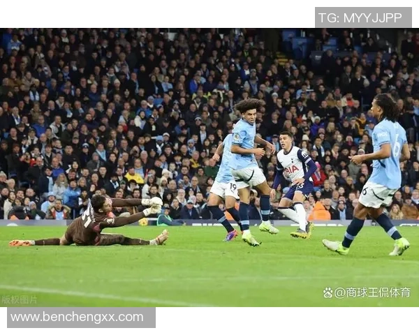 中超焦点战:皇马逆转曼城全场沸腾瞬间解析