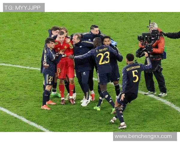 友谊赛惊现冷门那不勒斯与皇马战平精彩扑救引发全场欢呼